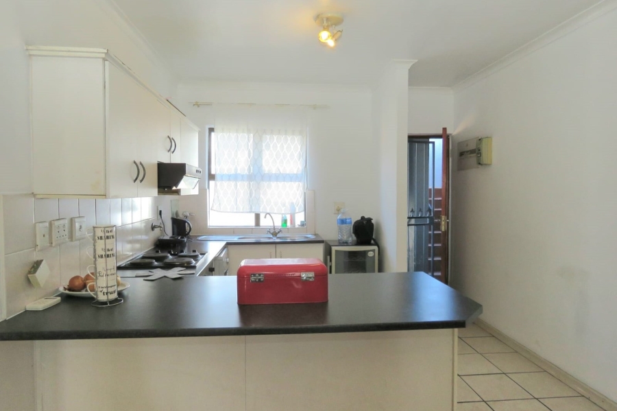 2 Bedroom Property for Sale in Parklands Western Cape